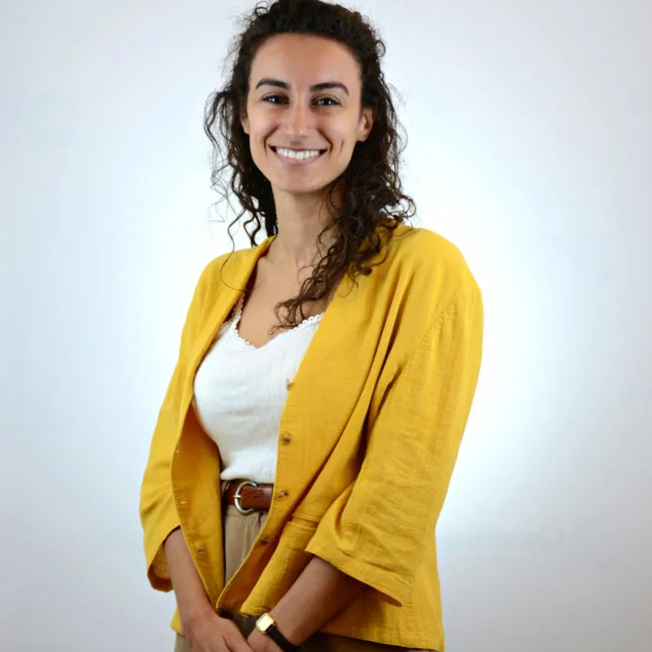 Simona_-724x724